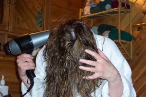 3021024px-Woman_Drying_Hair